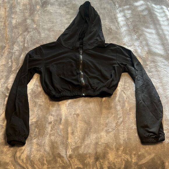 SHEIN Black Cropped Zip-Front Lightweight Top (S) - Picture 1 of 7